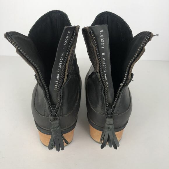 CHACO Fossil Ankle Boots Women’s 7.5 Black Leather Tassel Back Zip Stacked Heel - Picture 11 of 16